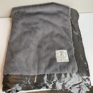 Little Giraffe Luxe Faux Fur Satin Edge Baby Blanket Gray 33 X28” USA